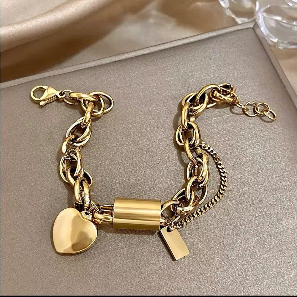 New Chunky Gold Heart Lock Charm Bracelet - Adjustable Gold Chain Bracelet - Picture 2 of 7